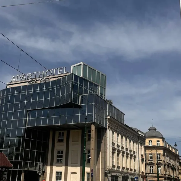 Адреса: м. Краків, вул. Звежинецька (Zwierzyniecka), 29, офіс № 308