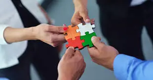 Продаж частки іноземному PE-фонду