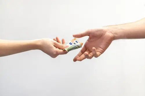 Адвокат з аліментів у Чехії для українців