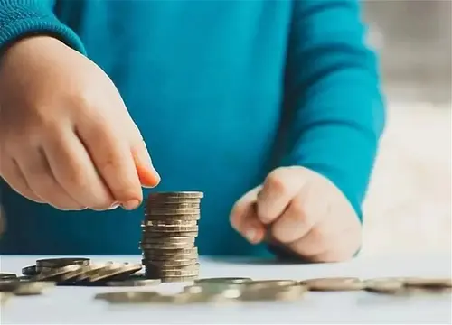 Přídavky na dítě narozené v Polsku: na co mají nárok rodiny Ukrajinců
